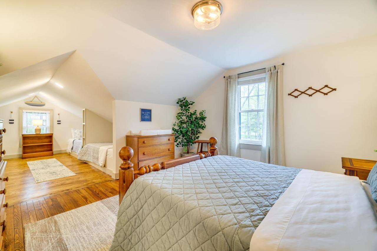 Holiday home Poconos Vacation Near Wallenpaupack! Lake Ariel
