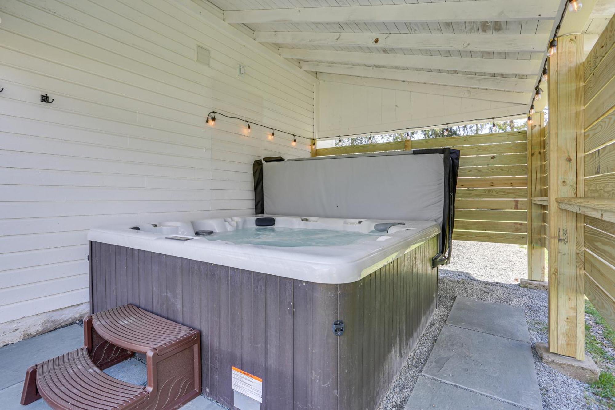 Poconos Vacation Near Wallenpaupack!