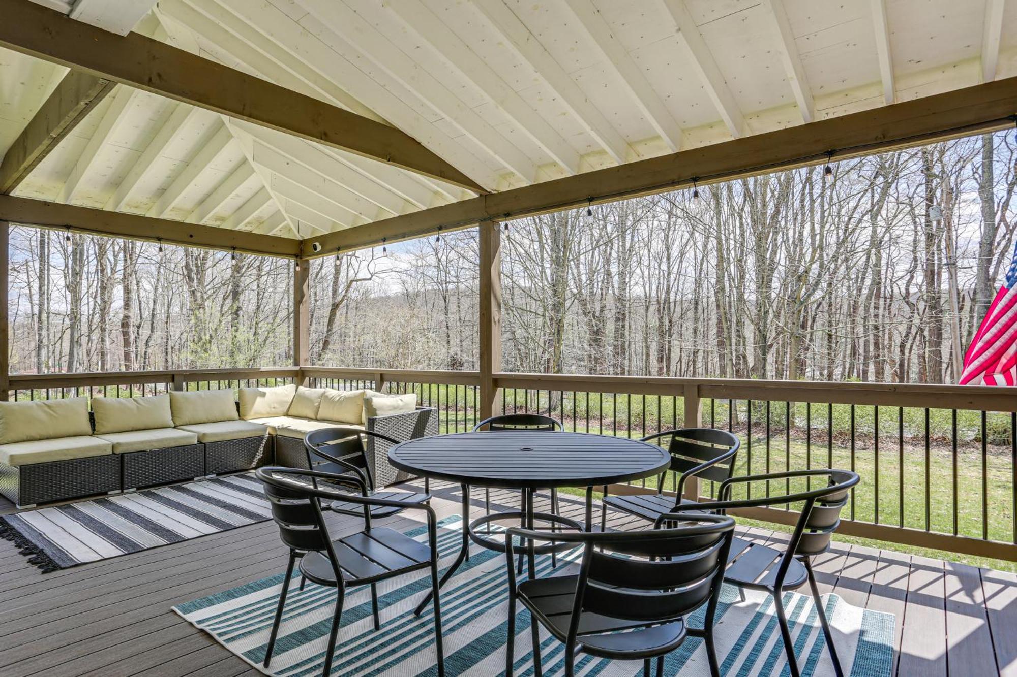 Poconos Vacation Near Wallenpaupack! *